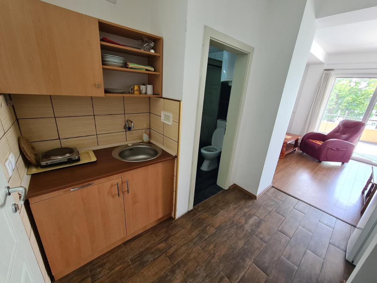 Restaurant & Apartments Lipa Пештани Экстерьер фото