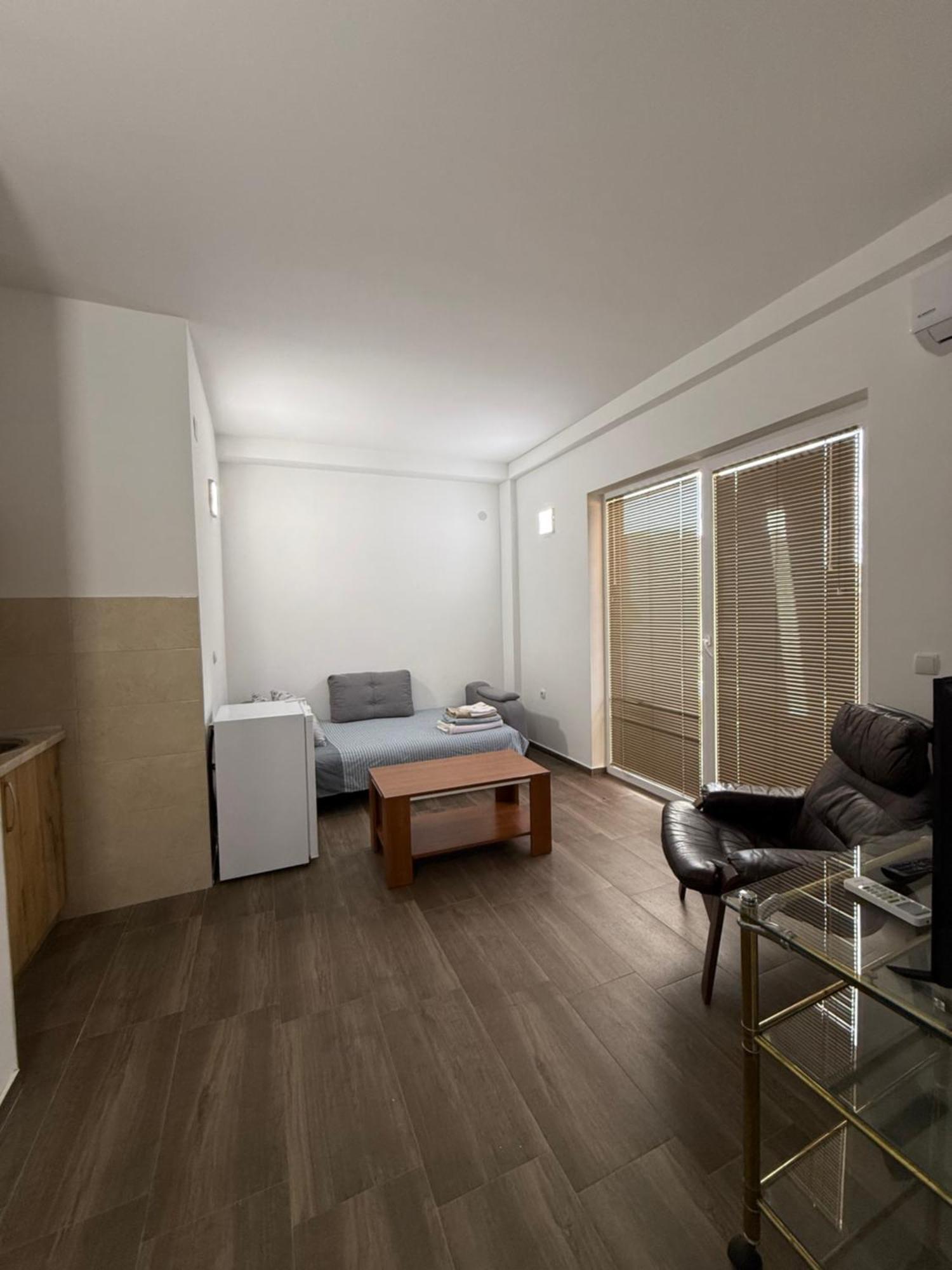 Restaurant & Apartments Lipa Пештани Экстерьер фото