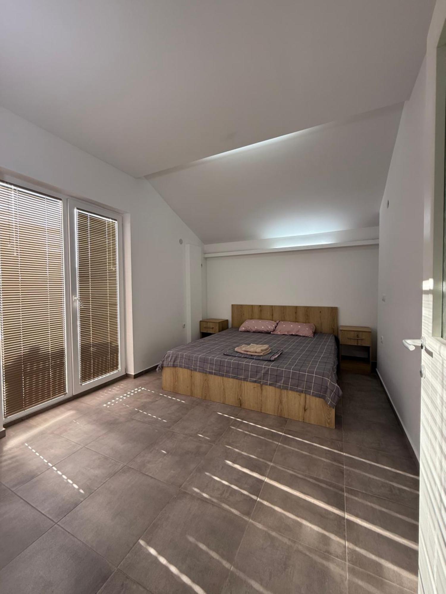 Restaurant & Apartments Lipa Пештани Экстерьер фото